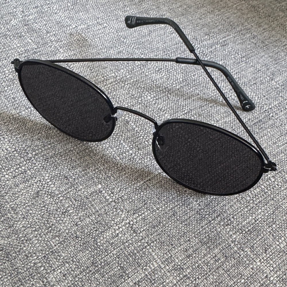 Stylish Sunglasses Set - Black, Brown, Olive - Picture 6 of 7